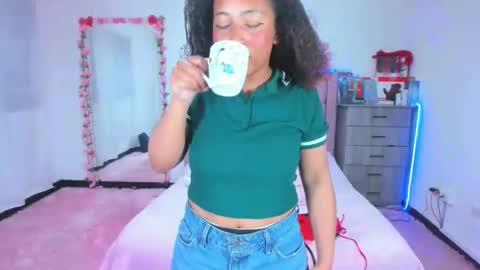 Snapshot of gabi_jhons_23 chatting on September 2025 10:51:01 AM gabi_jhons_23 online show from September 2025 10:51:01 AM