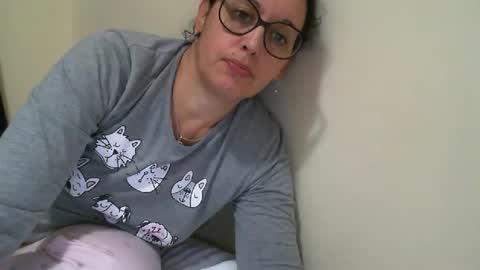 gaby  layla online show from May 2026 01:22:02 AM