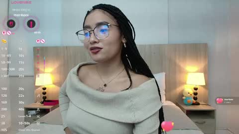 Snapshot of gabriela_vargas chatting on June 2026 01:28:02 AM Gabriela Vargas online show from June 2026 01:28:02 AM