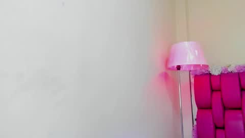 Gaby Im on vacation see you on November 25 online show from February 2025 05:58:01 PM