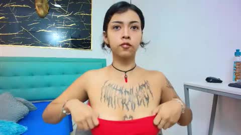 GABRIELA online show from November 2025 01:00:02 PM