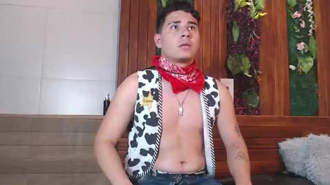 gabriell_ramirez_ online show from November 2025 04:00:01 AM