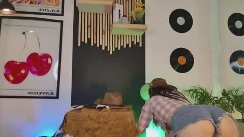 Gaby  online show from December 2025 12:18:02 AM