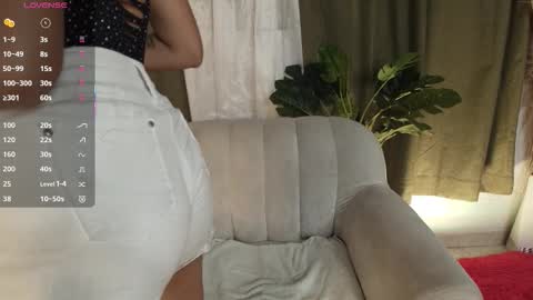 Snapshot of gaby_montiel chatting on November 2025 08:24:02 PM online show from November 2025 08:24:02 PM