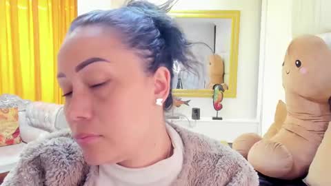 gabriela online show from December 2024 03:00:02 PM