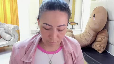 gabriela online show from December 2024 03:31:02 PM