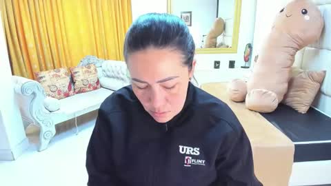 gabriela online show from October 2025 02:14:01 PM