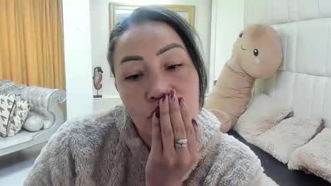 gabriela online show from February 2026 03:19:02 PM