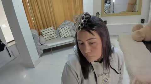 gabriela online show from April 2026 05:39:02 PM