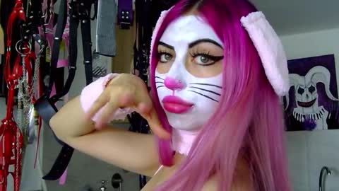 gabygumms online show from October 2025 12:50:01 PM