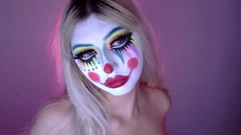 gabygumms online show from April 2026 12:00:02 PM