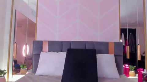 Gaby online show from December 2025 08:37:02 PM