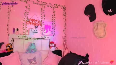 gabyye capprins online show from December 2025 12:04:02 AM