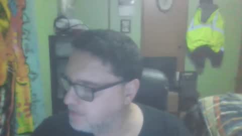 Snapshot of gadude45 chatting on January 2025 04:18:02 AM gadude45 online show from January 2025 04:18:02 AM