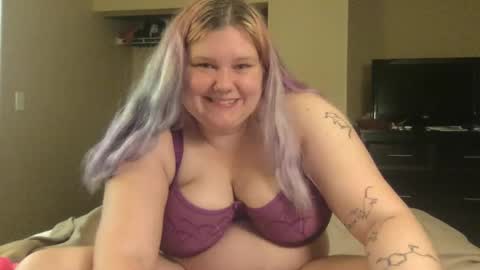 Snapshot of gaebaetae chatting on December 2024 08:14:02 PM Eryn online show from December 2024 08:14:02 PM