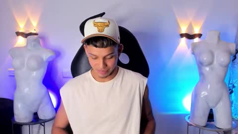 Snapshot of gael_zambrano chatting on February 2026 12:31:01 AM Gael sexy online show from February 2026 12:31:01 AM