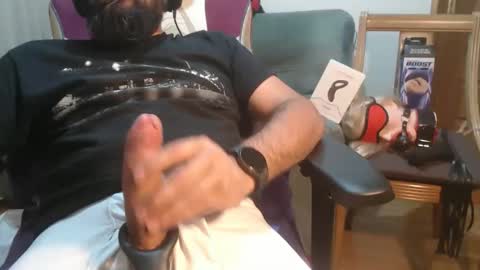 Snapshot of gag0nmyc0ck chatting on October 2025 08:39:01 PM your master online show from October 2025 08:39:01 PM