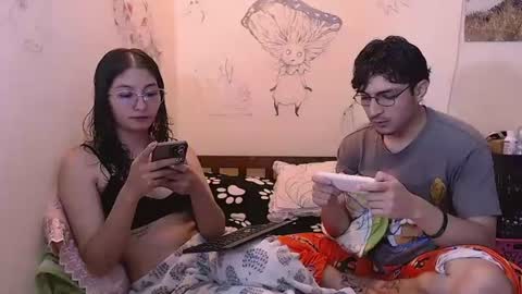 Gaia y Clayde online show from August 2026 08:11:02 PM