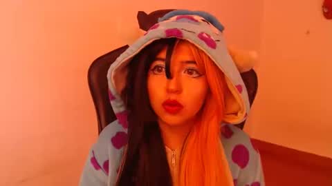 Kate 3 online show from September 2025 08:33:02 PM