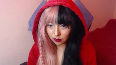 Kate 3 online show from September 2025 07:29:01 PM