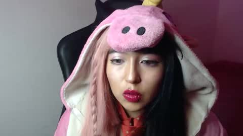 Kate 3 online show from September 2025 10:48:02 PM