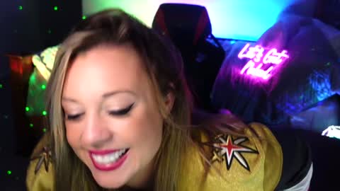 Snapshot of garagesex22 chatting on January 2025 07:13:02 AM Jenna  - be back MONDAY night.  online show from January 2025 07:13:02 AM