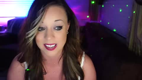 Snapshot of garagesex22 chatting on March 2025 06:54:02 AM Jenna  - be back MONDAY night.  online show from March 2025 06:54:02 AM
