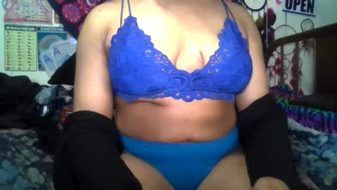 Snapshot of gardeniaspear chatting on April 2026 07:33:02 AM Gardenia online show from April 2026 07:33:02 AM