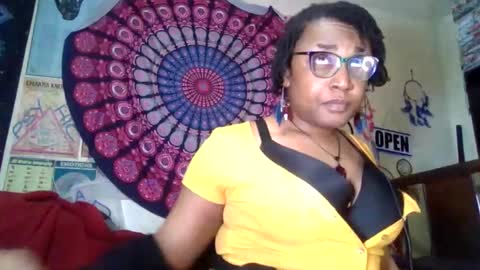 Snapshot of gardeniaspear chatting on May 2026 07:49:02 AM Gardenia online show from May 2026 07:49:02 AM