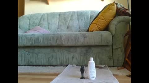 Snapshot of garfield42 chatting on October 2025 09:20:01 AM Garfield online show from October 2025 09:20:01 AM