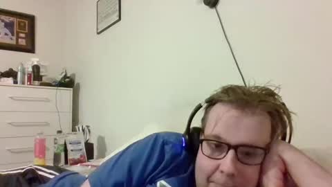 Gary online show from October 2025 04:04:02 AM