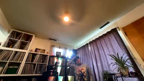 marvin pumpt online show from December 2025 06:16:01 PM