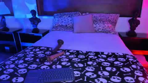 Snapshot of gasai_usagi_gh chatting on July 2026 08:24:02 PM Usagi online show from July 2026 08:24:02 PM