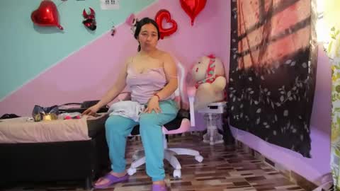 Diana online show from November 2025 12:27:02 PM