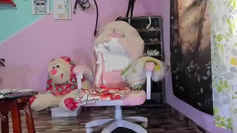 Diana online show from April 2026 01:33:02 PM