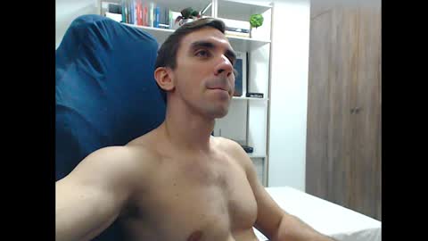 gatosarado23 online show from February 2025 05:01:01 AM