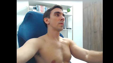 gatosarado23 online show from September 2025 01:38:01 AM