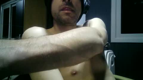 gauchors21 online show from September 2025 03:19:01 AM