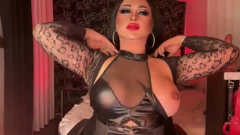 Snapshot of gaylecious chatting on February 2025 04:36:01 PM gayle online show from February 2025 04:36:01 PM