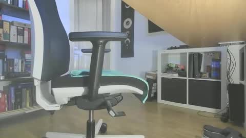 gaymer_play online show from February 2025 06:59:01 PM