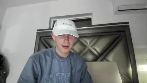 Snapshot of gayndepressed chatting on October 2025 01:28:01 AM Trace online show from October 2025 01:28:01 AM