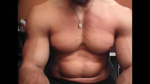 Gecko946915 online show from January 2026 02:01:02 PM