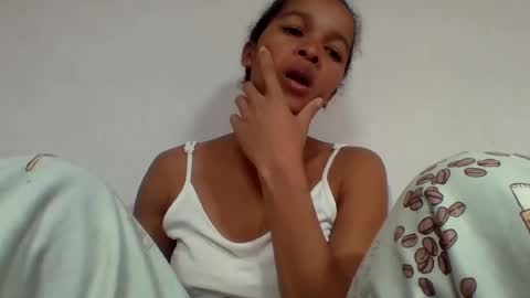 Snapshot of gelmene chatting on June 2026 04:31:02 PM gelmene online show from June 2026 04:31:02 PM