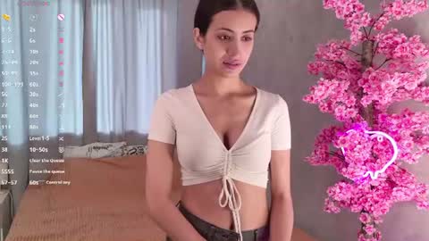 Lia online show from June 2026 02:09:01 PM