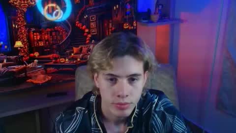 Gem Dominus online show from October 2025 12:43:01 AM