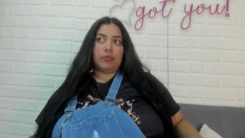 geminis muentes online show from November 2025 07:35:02 PM
