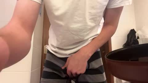 Snapshot of gen_z_boy chatting on December 2025 06:39:01 PM gen_z_boy online show from December 2025 06:39:01 PM