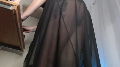 Snapshot of genesisgems11_ chatting on December 2024 09:21:01 AM Genesis online show from December 2024 09:21:01 AM