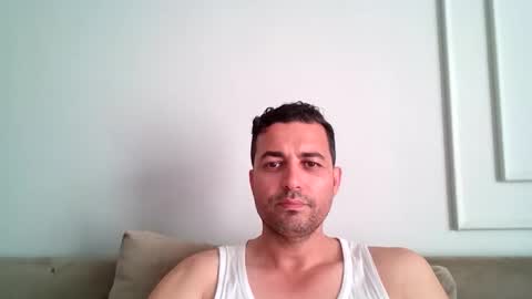 genteldevil online show from May 2026 01:54:02 PM