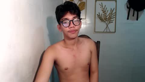 Snapshot of gentlemanlustx chatting on September 2025 07:21:02 AM Rayl online show from September 2025 07:21:02 AM